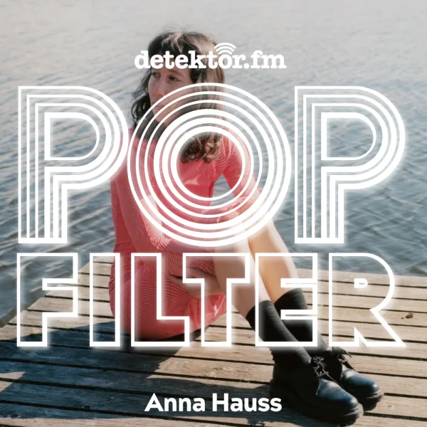 Anna Hauss ? Jump